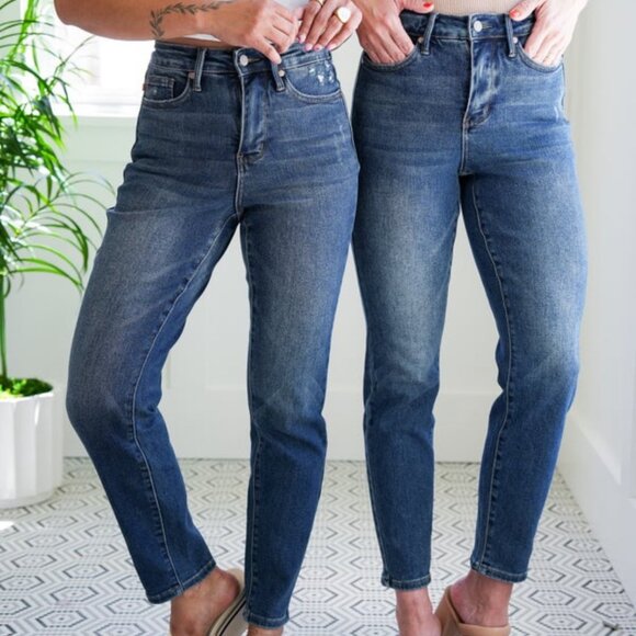 Judy Blue - Slim Jeans with Tummy Control - Dark Wash - 14w - Picture 2 of 7